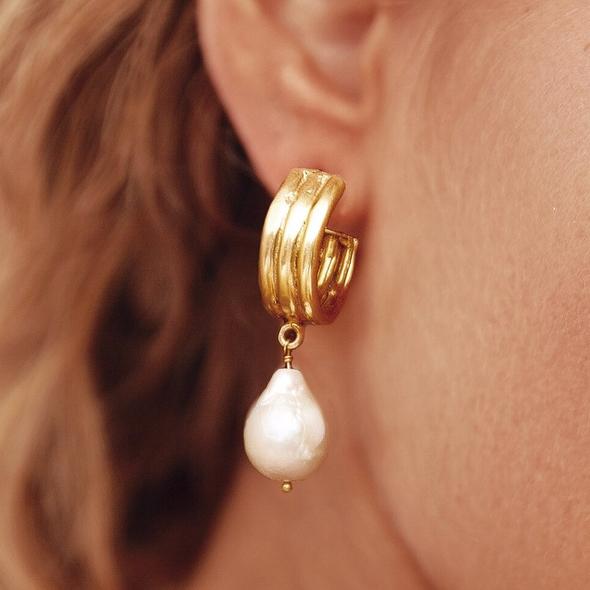 Arabelle Hoop Earrings
