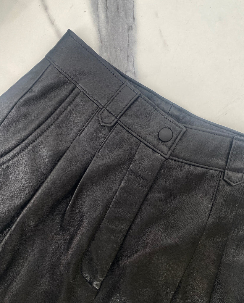 SUKii Leather Short